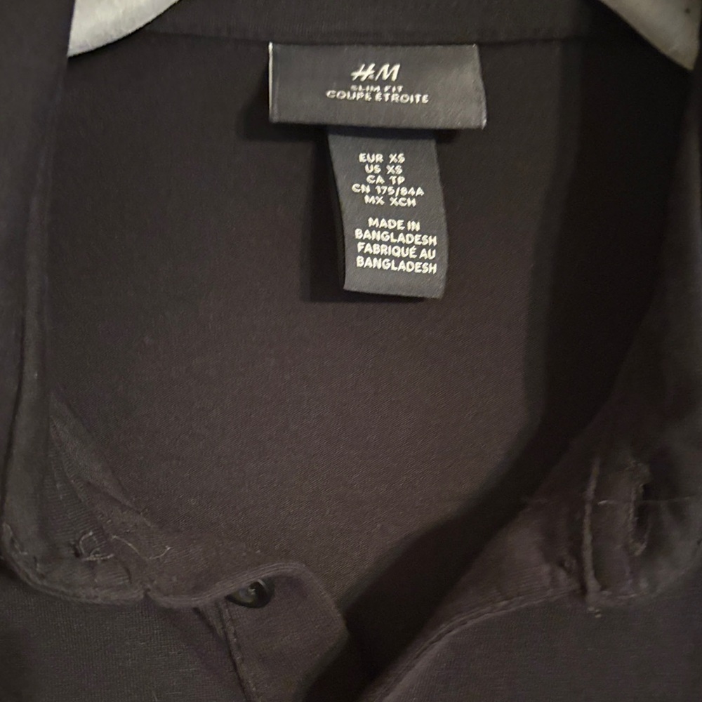 H&M Solid Black Polo Shirt Slim Fit - Picture 2 of 3